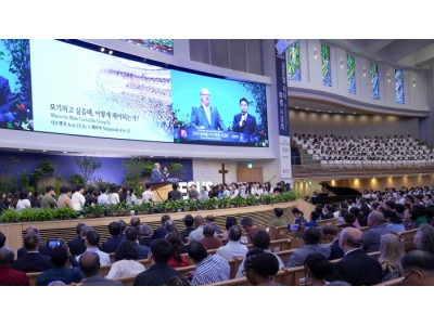 글로벌 리더 특별 사경회에서 릭 워렌 목사 ‘복음으로 승리의 영광을’