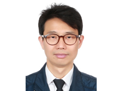 유신사무관(사무관특채)의 향수에 젖는다.